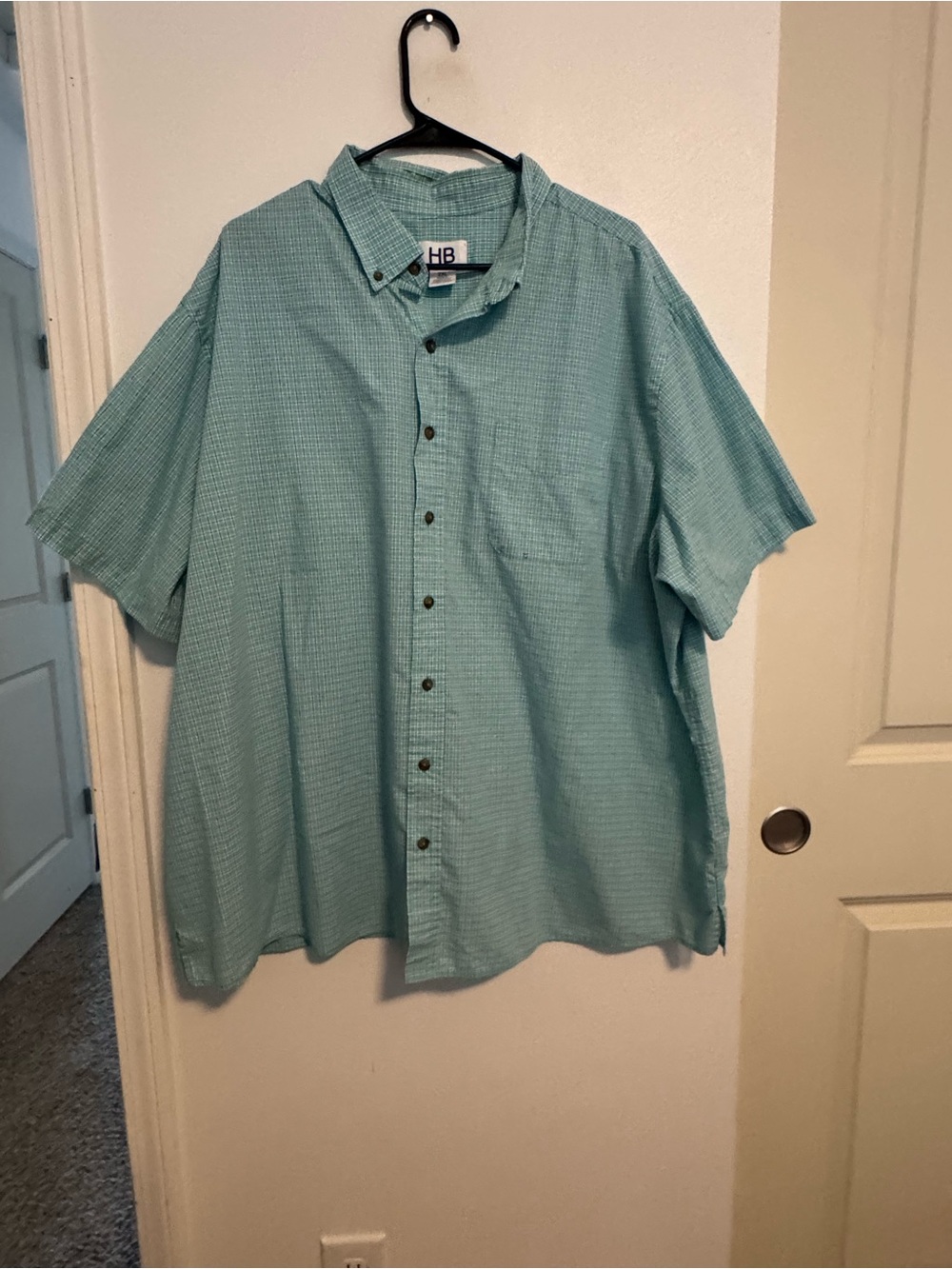 Men's Short Sleeve Button-Down Shirt in Light Teal